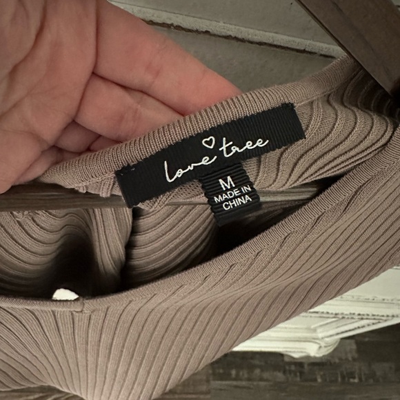 Love Tree Ribbed V-Neck Bodysuit - Brown - Picture 4 of 4